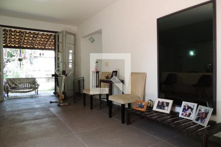 Sala de casa à venda com 4 quartos, 250m² em Anil, Rio de Janeiro