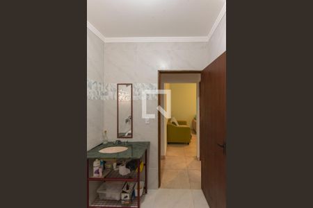 Banheiro de casa à venda com 3 quartos, 120m² em Vila Paraíso, Campinas