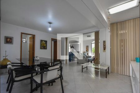 Casa à venda com 155m², 4 quartos e 4 vagasSala de Jantar 