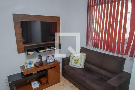 Sala de apartamento à venda com 2 quartos, 40m² em Mário Quintana, Porto Alegre