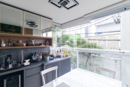 Varanda de apartamento à venda com 2 quartos, 68m² em Pinheiros, São Paulo