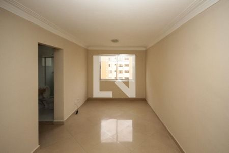 Sala de apartamento para alugar com 2 quartos, 58m² em Vila Ivone, São Paulo