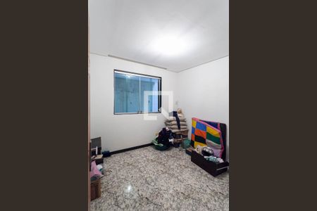 Quarto 1 de casa à venda com 3 quartos, 150m² em Piratininga (venda Nova), Belo Horizonte