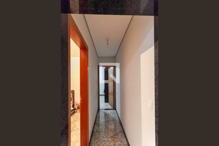 Corredor de casa à venda com 3 quartos, 150m² em Piratininga (venda Nova), Belo Horizonte