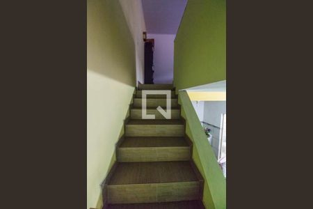 Escada de casa à venda com 2 quartos, 320m² em Jardim São Pedro, Barueri