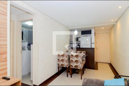 Sala de apartamento para alugar com 2 quartos, 42m² em Água Chata, Guarulhos