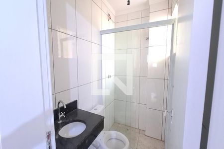 Banheiro de kitnet/studio à venda com 1 quarto, 30m² em Vila Divina Pastora, São Paulo