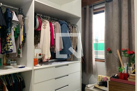 Closet do quarto 2 de casa à venda com 5 quartos, 625m² em Km 18, Osasco