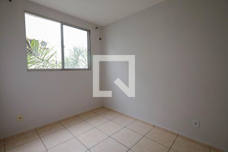 Quarto 2 de apartamento para alugar com 2 quartos, 53m² em Residencial Aquários, Goiânia