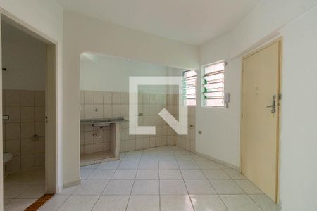 Cozinha  de apartamento para alugar com 1 quarto, 40m² em Sé, São Paulo