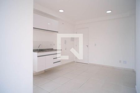 Sala/Cozinha de apartamento para alugar com 1 quarto, 30m² em Vila Guilhermina, São Paulo