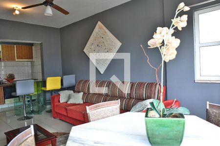 Sala de apartamento para alugar com 2 quartos, 65m² em Gonzaga, Santos