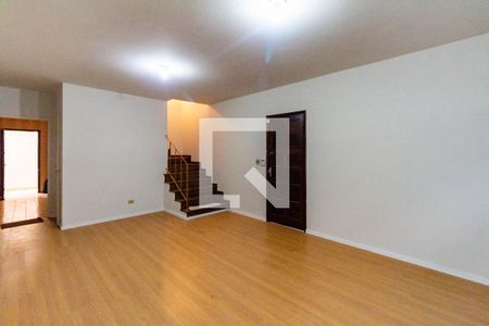 Sala de casa para alugar com 3 quartos, 145m² em Vila Santo Estefano, São Paulo