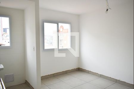 Sala/Cozinha de apartamento para alugar com 2 quartos, 41m² em Vila Mazzei, São Paulo