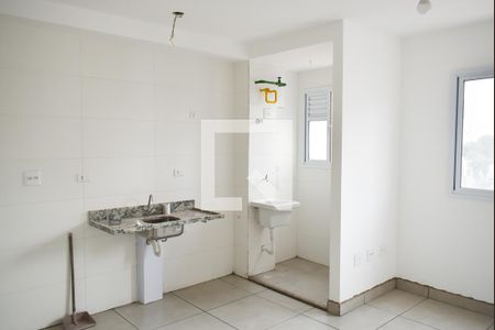 Sala/Cozinha de apartamento para alugar com 2 quartos, 41m² em Vila Mazzei, São Paulo