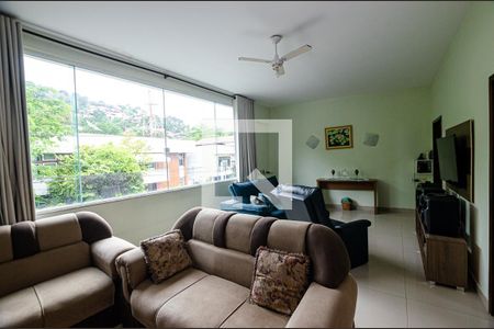 Sala de casa à venda com 6 quartos, 462m² em Icaraí, Niterói