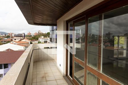 Sacada Sala de Estar  de apartamento à venda com 4 quartos, 374m² em Jardim Lindóia, Porto Alegre