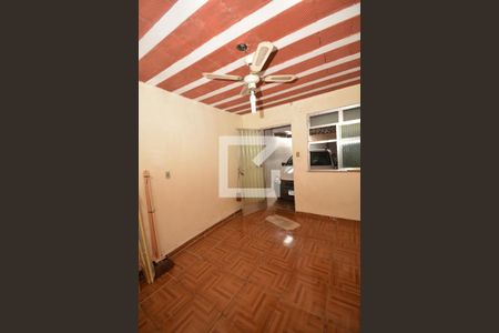 Sala de casa para alugar com 2 quartos, 90m² em Marechal Hermes, Rio de Janeiro