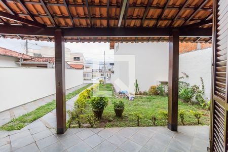 Vista da Sala de casa para alugar com 4 quartos, 150m² em Vila Horizonte, Mogi das Cruzes