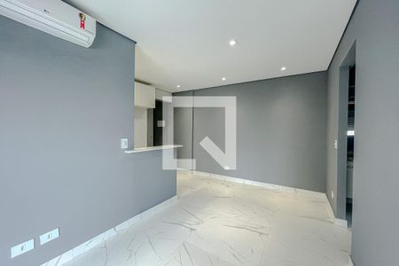 Sala de apartamento para alugar com 1 quarto, 40m² em Vila Regente Feijó, São Paulo