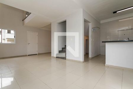 Sala de casa de condomínio para alugar com 3 quartos, 172m² em Vila Oliveira, Mogi das Cruzes