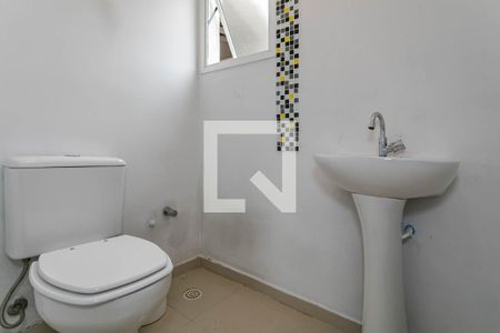 Lavabo de casa de condomínio para alugar com 3 quartos, 172m² em Vila Oliveira, Mogi das Cruzes