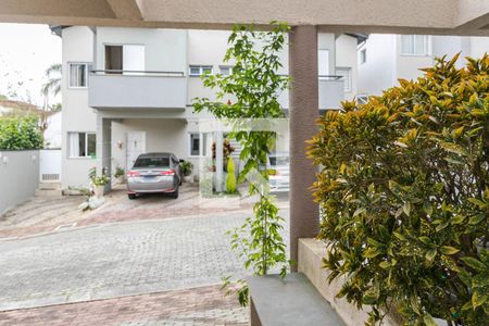 Vista - Sala de casa de condomínio para alugar com 3 quartos, 172m² em Vila Oliveira, Mogi das Cruzes