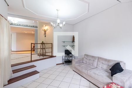 Sala de casa para alugar com 3 quartos, 260m² em Jardim das Flores, Osasco