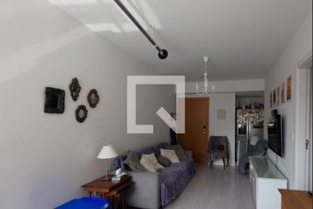 Sala de apartamento para alugar com 3 quartos, 75m² em Partenon, Porto Alegre