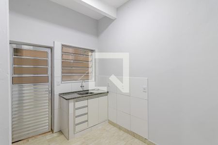 Cozinha de casa para alugar com 1 quarto, 26m² em Jardim Seckler, São Paulo