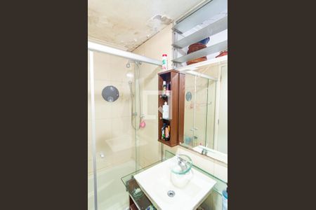 Banheiro Social de apartamento à venda com 2 quartos, 79m² em Vila Campestre, São Paulo