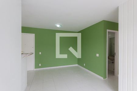 Sala de apartamento à venda com 2 quartos, 60m² em Curicica, Rio de Janeiro