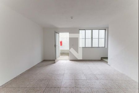 Sala  de casa de condomínio para alugar com 2 quartos, 70m² em São Francisco Xavier, Rio de Janeiro