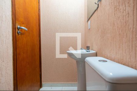 Lavabo de casa de condomínio para alugar com 2 quartos, 65m² em Vila Cavaton, São Paulo