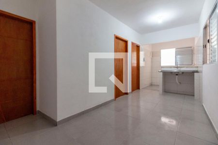 Sala/Cozinha de apartamento para alugar com 2 quartos, 50m² em Vila Carmosina, São Paulo