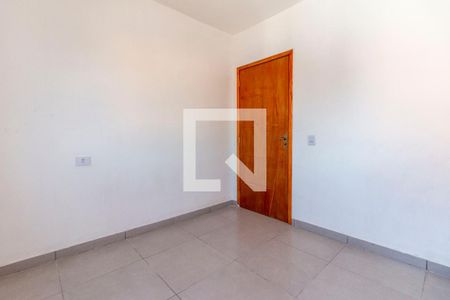 Quarto 1 de apartamento para alugar com 2 quartos, 50m² em Vila Carmosina, São Paulo