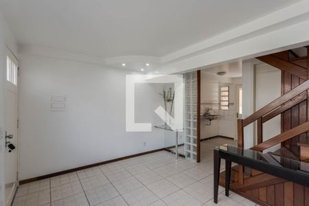 Sala de casa de condomínio para alugar com 3 quartos, 94m² em Sarandi, Porto Alegre