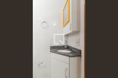 Banheiro da Suite de apartamento para alugar com 2 quartos, 50m² em Vila Alice, Santo André