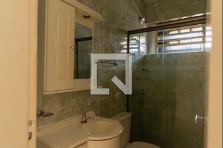 Banheiro de apartamento para alugar com 1 quarto, 42m² em Menino Deus, Porto Alegre