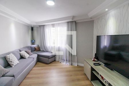 Sala de Estar de casa para alugar com 4 quartos, 200m² em Vila Ema, São Paulo