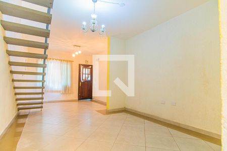 Sala de casa à venda com 2 quartos, 100m² em Santa Teresinha, Santo André