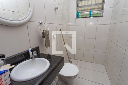 Banheiro 1 de casa para alugar com 3 quartos, 126m² em Piraporinha, Diadema