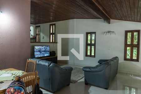 Sala de casa à venda com 4 quartos, 325m² em Vila Progresso, Niterói