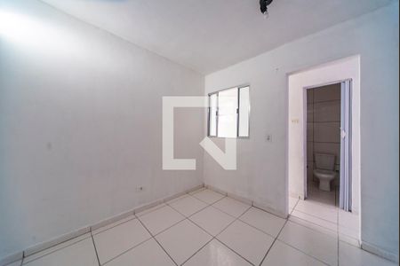 Quarto 2 de casa para alugar com 2 quartos, 50m² em Jardim do Estádio, Santo André