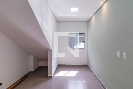 Sala de casa de condomínio para alugar com 2 quartos, 52m² em Vila Ema, São Paulo