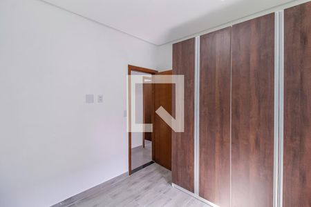 Quarto 2 de casa de condomínio para alugar com 2 quartos, 52m² em Vila Ema, São Paulo