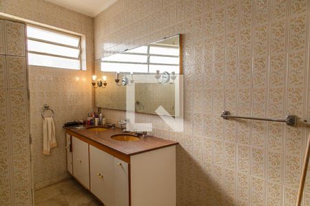 Casa para alugar com 384m², 3 quartos e 6 vagas Casa para alugar com 384m², 3 quartos e 6 vagasBanheiro Suíte