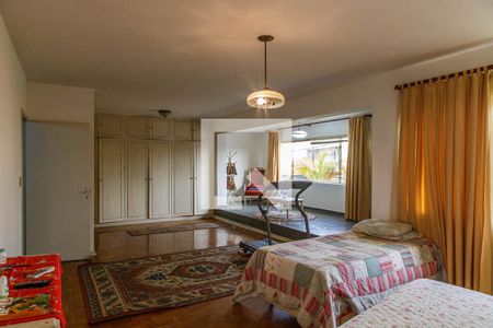 Casa para alugar com 384m², 3 quartos e 6 vagas Casa para alugar com 384m², 3 quartos e 6 vagasQuarto Suíte