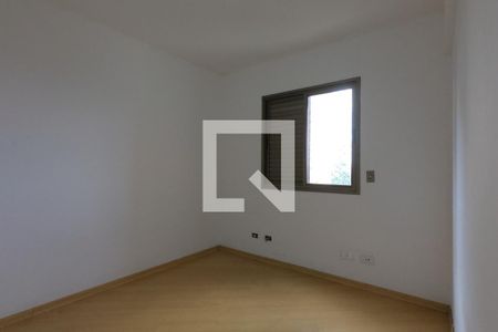 Quarto de apartamento para alugar com 2 quartos, 78m² em Jardim Maria Rosa, Taboão da Serra