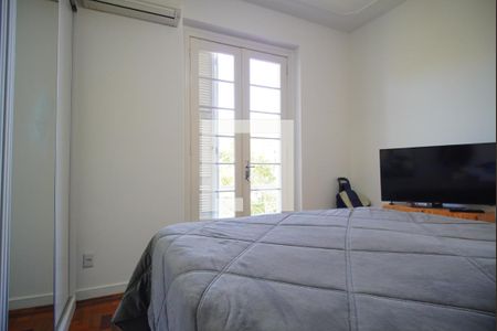 Quarto 1 de apartamento à venda com 3 quartos, 90m² em São Geraldo, Porto Alegre